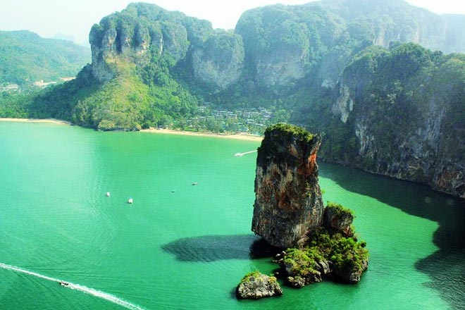 Phang Nga Bay by Big boat with Sunset and Seafood dinner