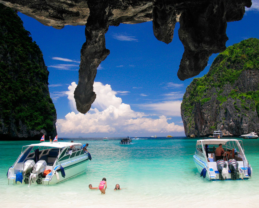 Phi Phi Maya Bamboo Island Tour by Speed Boat