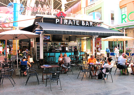Private Shopping at JuncyLon  with Show + Buffet Dinner at Phuket Fantaesea