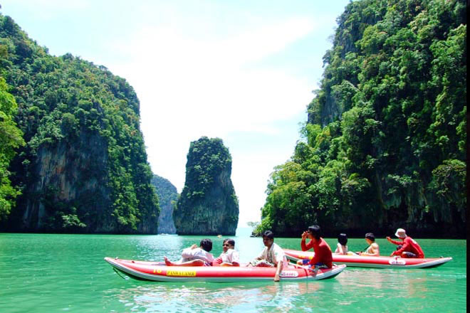 Phang Nga  Sea Canoe by Big Boat