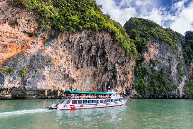 Phang Nga  Sea Canoe by Big Boat