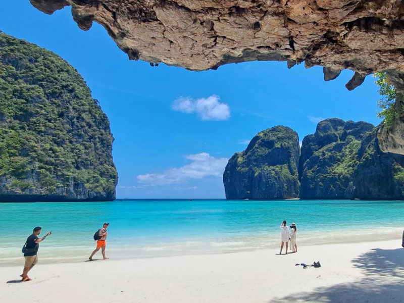 Private Phi Phi Sunrise Tour by Speed Boat