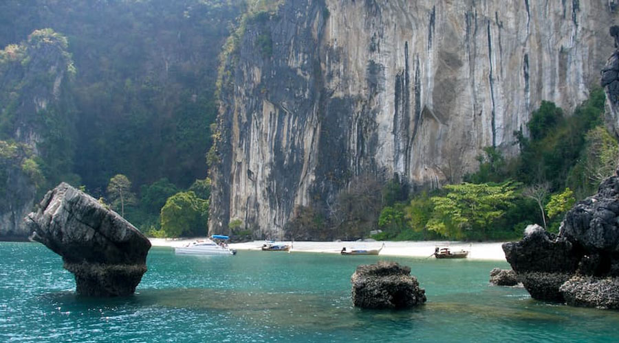 Private Catamaran Yacht Charters